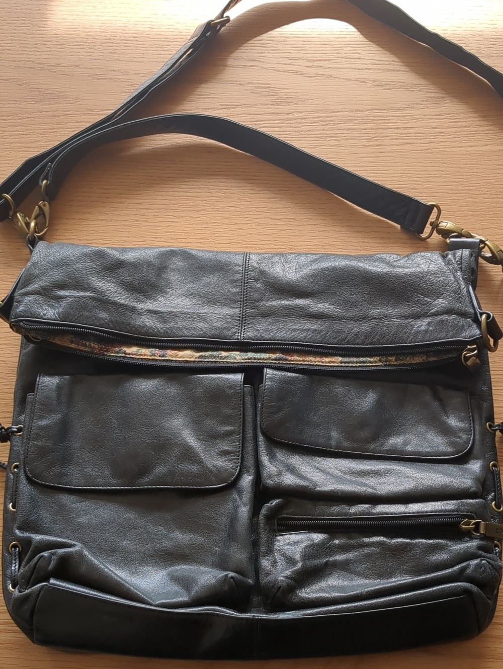 🚨FINAL PRICE🚨 Hobo International Explorer Leather Slouch Convertible Crossbody - Picture 3 of 16